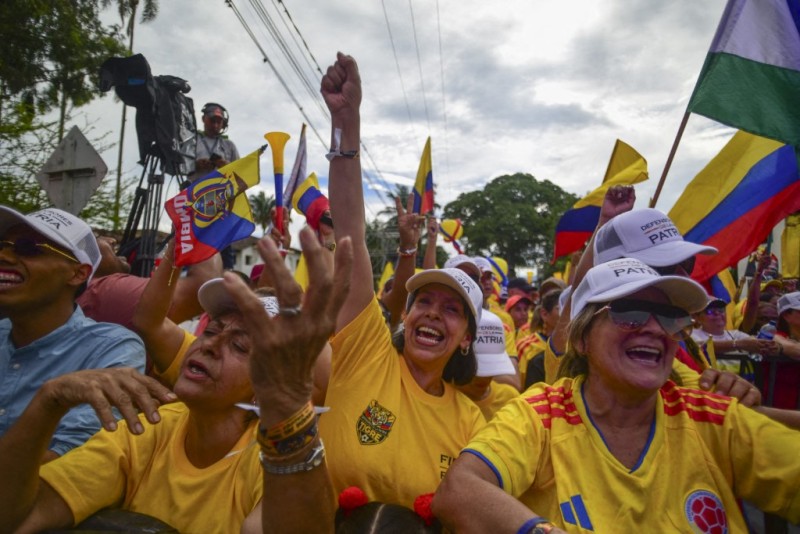 Iron Fist or Fragile Peace: Colombians Head to Polls in Stark Choice of Candidates